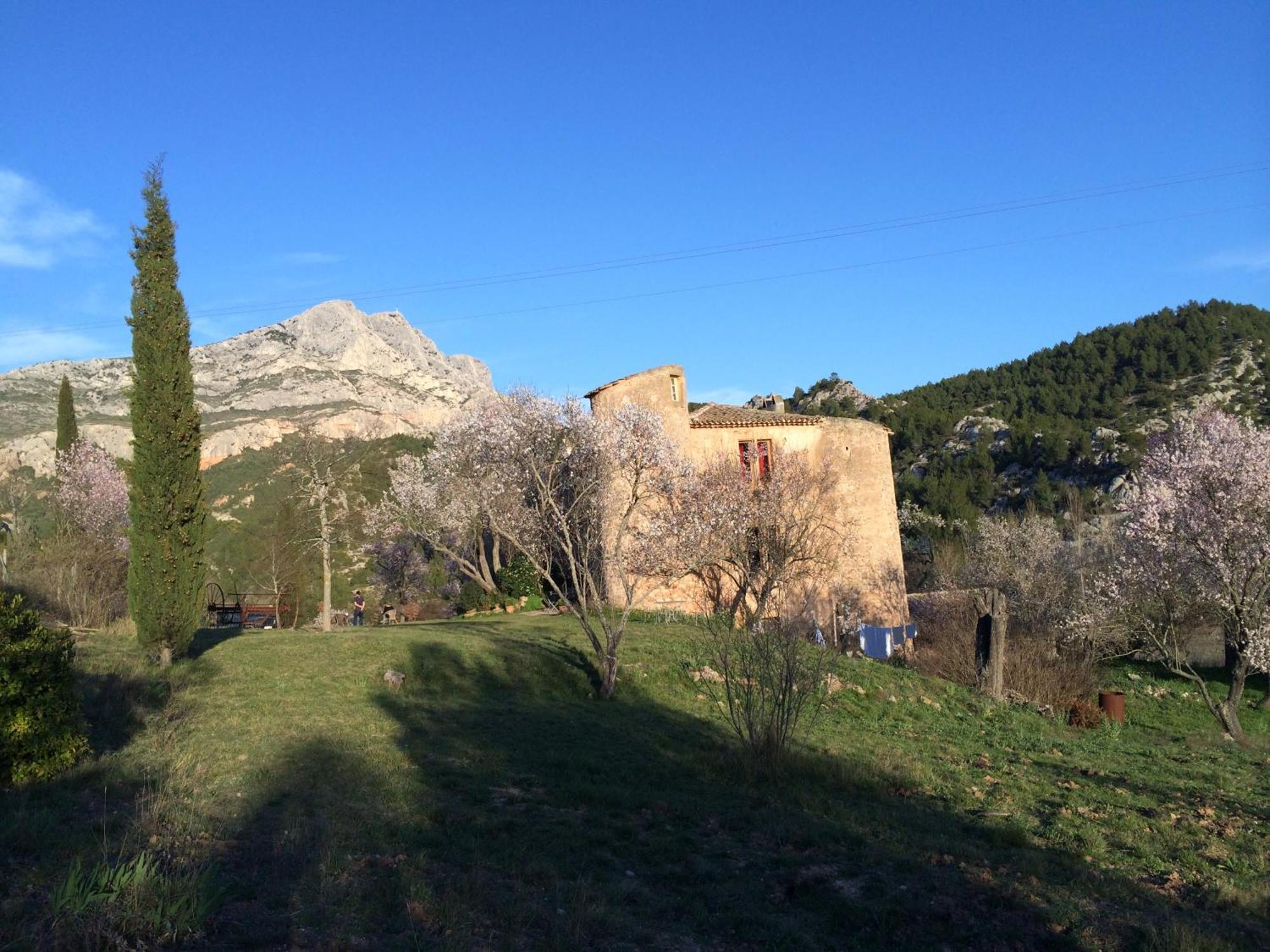 Maison A Aix En Provence Au Pied De La Sainte Victoire Beaurecueil Exterior foto